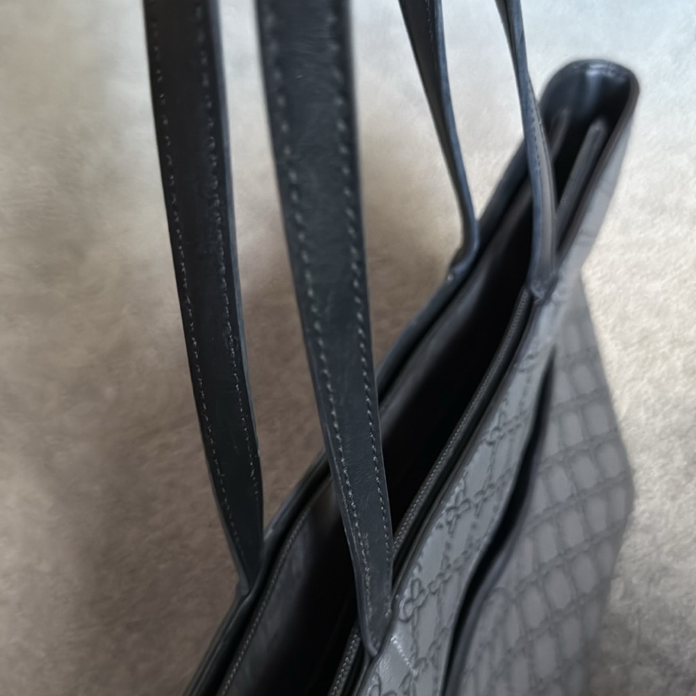 Nine West Charcoal Patterned Tote. 2 Outside Pockets & Inside Zipper & Slots! - Picture 8 of 13